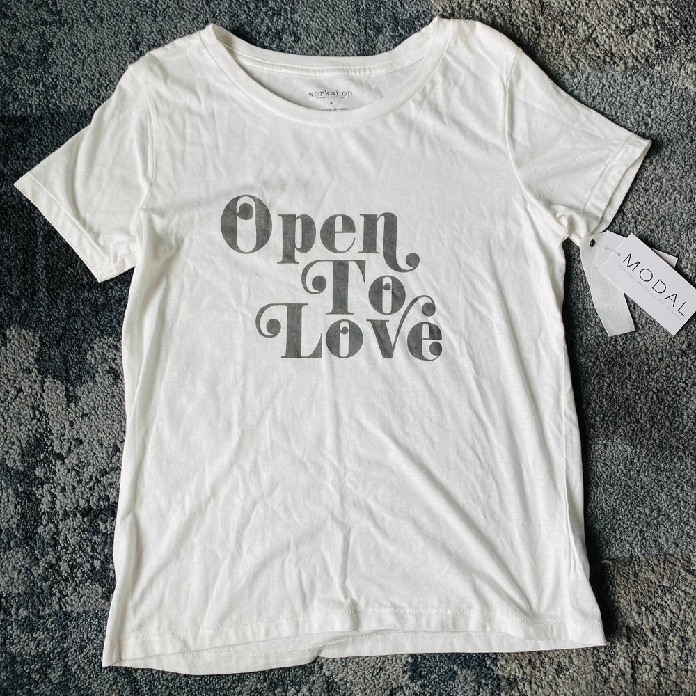 Workshop Republic Open To Love T-Shirt Gray White Top NEW